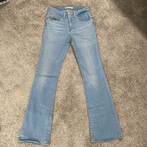 Levi 725 High Rise Bootcut